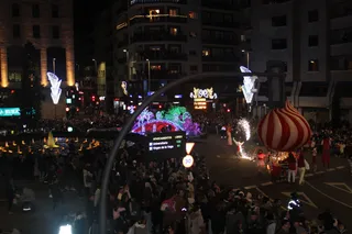 Ambiente en la Cabalgata de Reyes Magos en Salamanca
