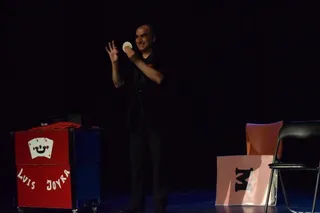 Magia con Luis Joyra