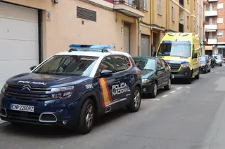 Pelea entre dos hermanos en la calle Navas