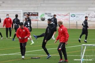 LA IMAGEN | Los malabarismos de Hernán Pérez en el entrenamiento de Unionistas