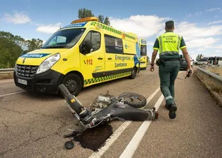 Un accidente entre un coche y una moto en Ciudad Rodrigo. ICAL
