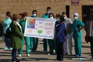 Concentración de TCAES frente al Hospital de Salamanca