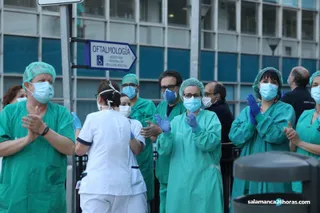Aplausos sanitarios (4)