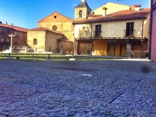 La Junta dice ahora que rechazó el BIC de la Plaza del Grano porque ya goza de "triple protección"