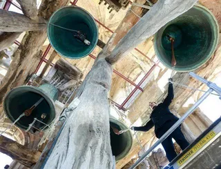 La catedral de León recupera la tradición de los toques de campana a mano medio siglo después