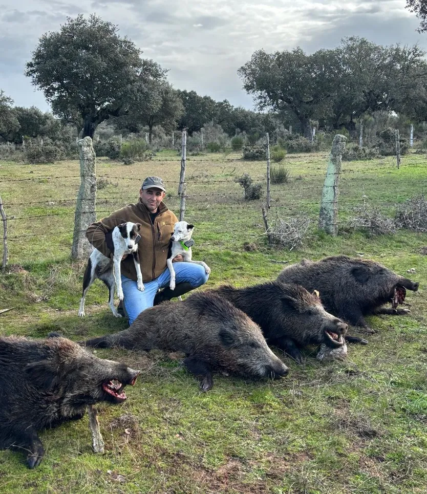 Ángel Luis Martín, veterano cazador de jabalí en Salamanca