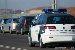 Dos heridos leves tras el choque de dos vehículos en Béjar