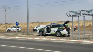 Choque dos vehículos en Los Almendros, Villamayor2