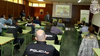 Charla fundacion huerfanos