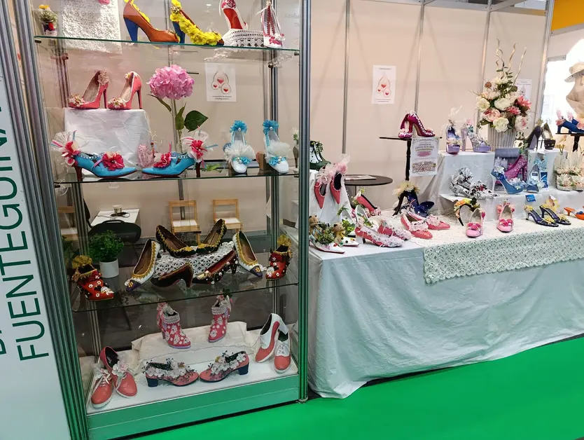 Asociación Damajuanas Zapatos Salamaq (8)
