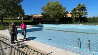 Visita concejala de Deportes piscinas Helmaìntico