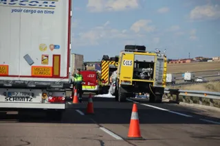 Arde un vehículo en la A 62 (6)