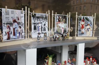 GALERÍA | Salamanca, versión Playmobil: así decora su sorprendente escaparate este negocio charro