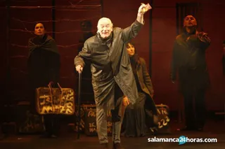 Actuación del grupo salmantino ‘La Lengua Teatro’