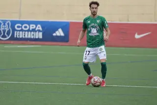 Dani Sánchez, en el Guijuelo - Atlético Bembibre.
