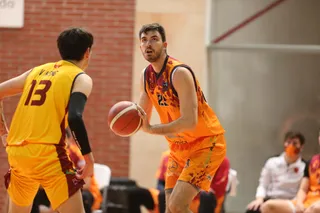 Jaksic se dispone a lanzar ante NCS Alcobendas.