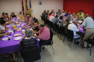 Homenaje a los mayores en San Cristóbal de la Cuesta