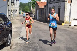 Verónica Sánchez, en la cuarta edición de la Carrera Entre Encinas.