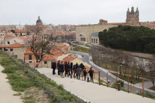 Carlos García Carbayo, visita las laderas del Cerro de San Vicente