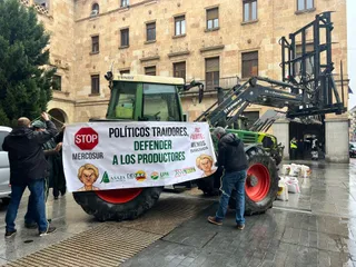 El sector de las legumbres y el cereal se manifiesta en Gran Vía contra Mercosur | Verónica Tapia