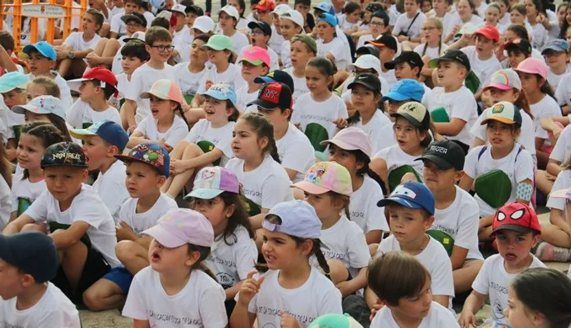 Día de la educación física en la calle Carbajosa (1)