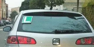 La huelga de examinadores asfixia a las autoescuelas