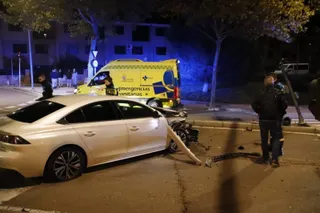 Accidente de taxi en glorieta Beatriz de Suabia. Fotos Andrea M. (1)