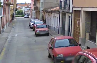 Los vecinos de San Pelayo reiteran su indignación por el mal estado de la vía