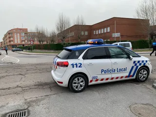 La Policía Local de Peñaranda denuncia a tres personas por el uso de una peña