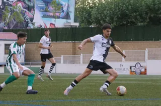 Raúl Prada, en el amistoso ante el Guijuelo | FOTO JUANES