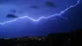 Las recomendaciones para ponerse a salvo ante una tormenta eléctrica: qué hacer y qué evitar