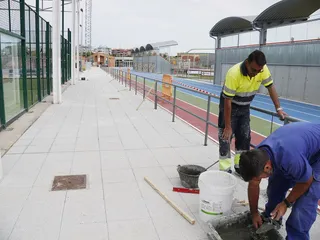 Barandilla perimetral pista atletismo 1