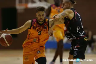 Carlos Hidalgo, en un partido ante Gijón.
