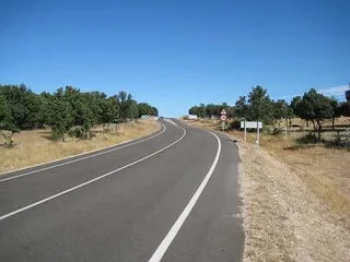 Carretera convencional. Foto de archivo