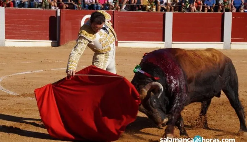 Enrique Ponce en la plaza de toros de Guijuelo