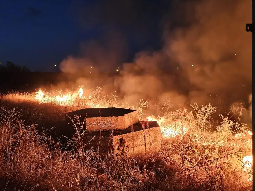 Incendio en un solar de Peñaranda