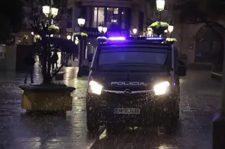 Furgón de la Policía Nacional| FOTO S24H