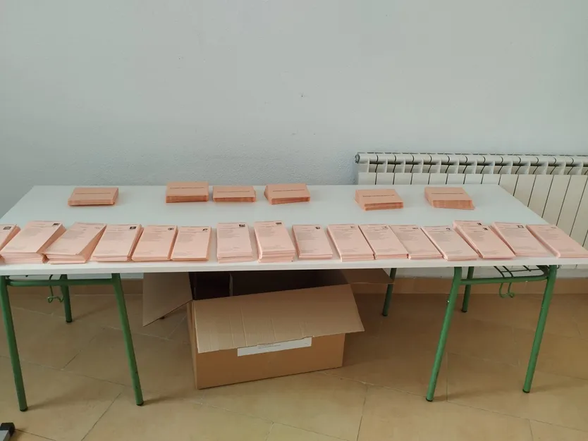 Mesa electoral en Ciudad Rodrigo