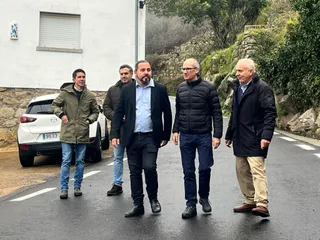 Javier Iglesias visita la carretera DSA-262 en Las Casas del Conde tras la finalización de las obras de mejora