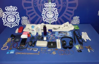 Detienen a un mujer por sustraer varios objetos personales, entre ellos dinero y móviles, de la habitación de una residencia universitaria en Pizarrales