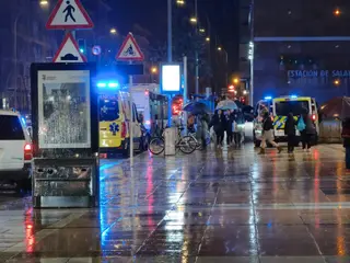 Colisión entre patinete y turismo deja una herida en el Paseo de la Estación