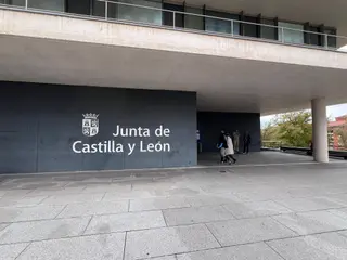 Delegación Territorial de la Junta de Castilla y León Edificio ESAUN (3)