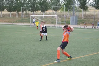 El Carbajosa venció al Burgos y colidera el Sector Benjamín