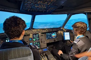 Volotea selecciona a 19 alumnos de Adventia para su plantilla de pilotos | Universidad de Salamanca