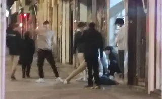Grupo de jóvenes reducen a un varón en la avenida de Portugal