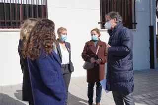 El alcalde de Salamanca en la inauguración de la nueva Casa de la Mujer ‘Clara Campoamor’