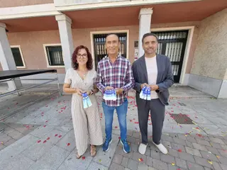 Presentación pulseras antidroga en Carbajosa