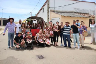Castellanos de Villiquera, concurso de disfraces flamenco