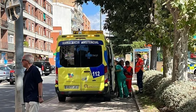 Ambulancia atendiendo a los heridos. Foto S24H