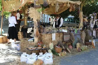 Mercado campesino en Miranda de Azán